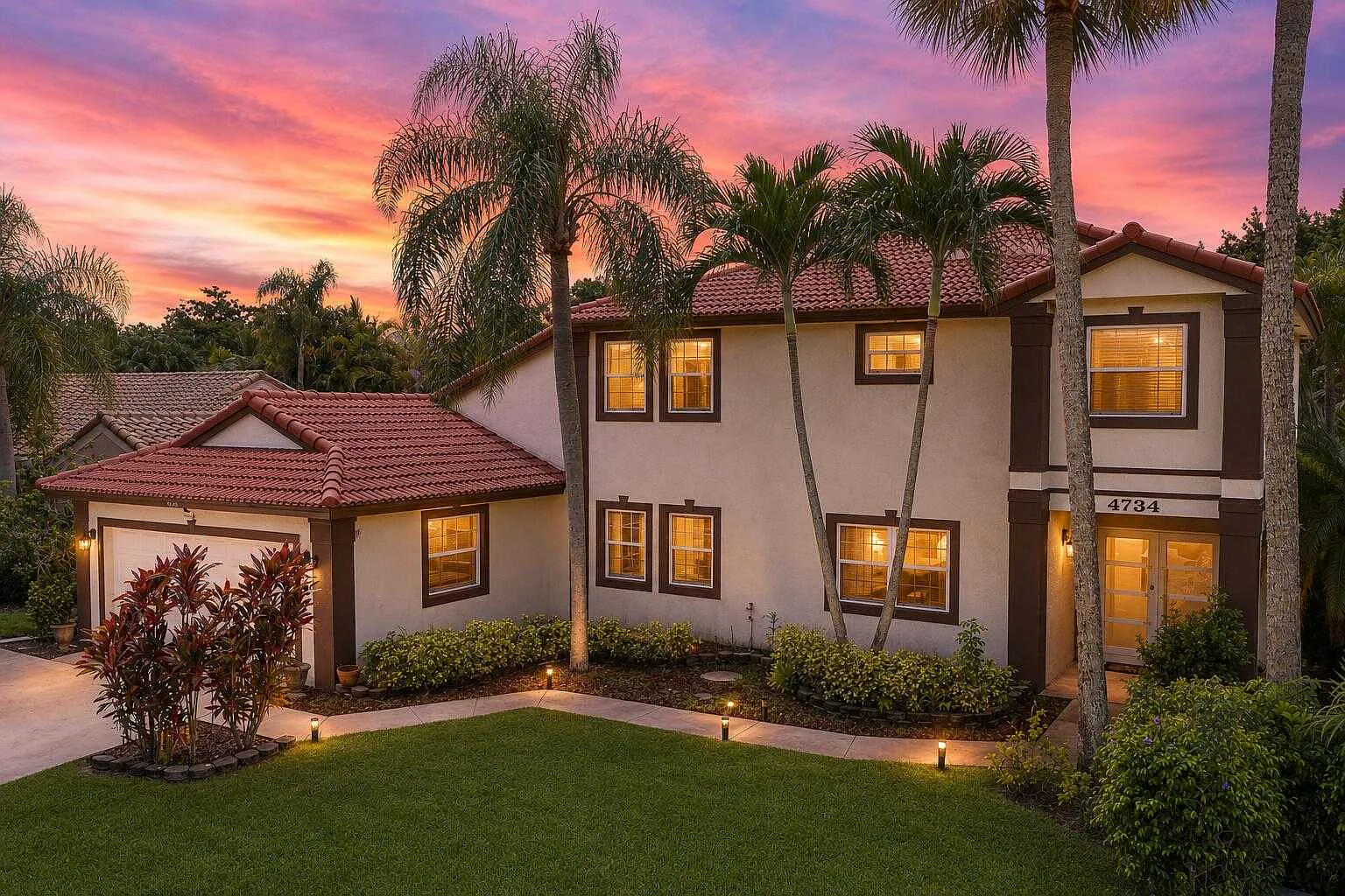 3 bed, $4,350 — Photo 1