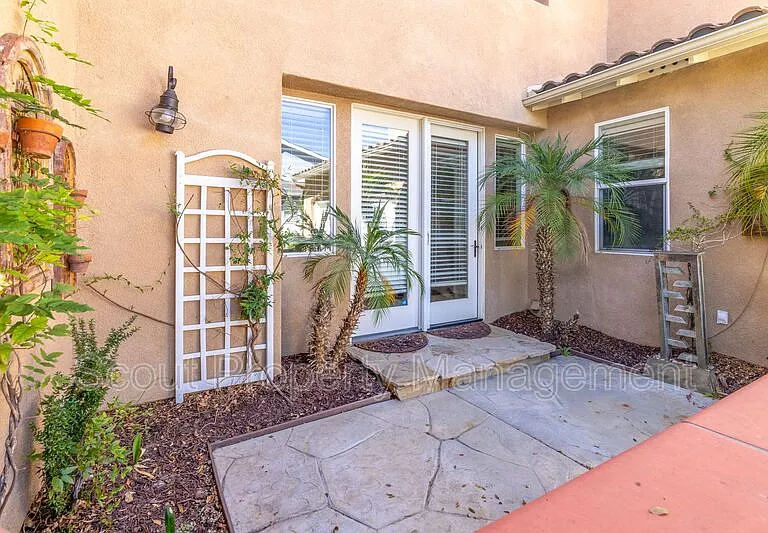 28856 Springfield Pl — Photo 42