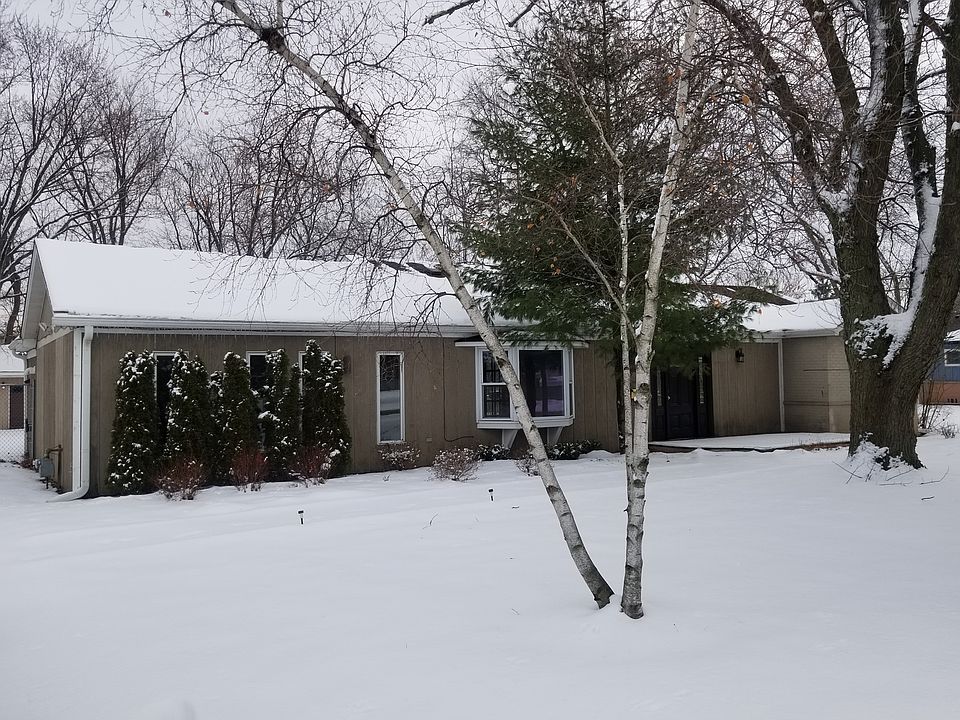 1st image of 1185 Basswood St