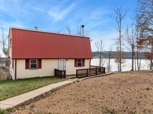 722 Driftwood Dr, Lobelville, TN 37097