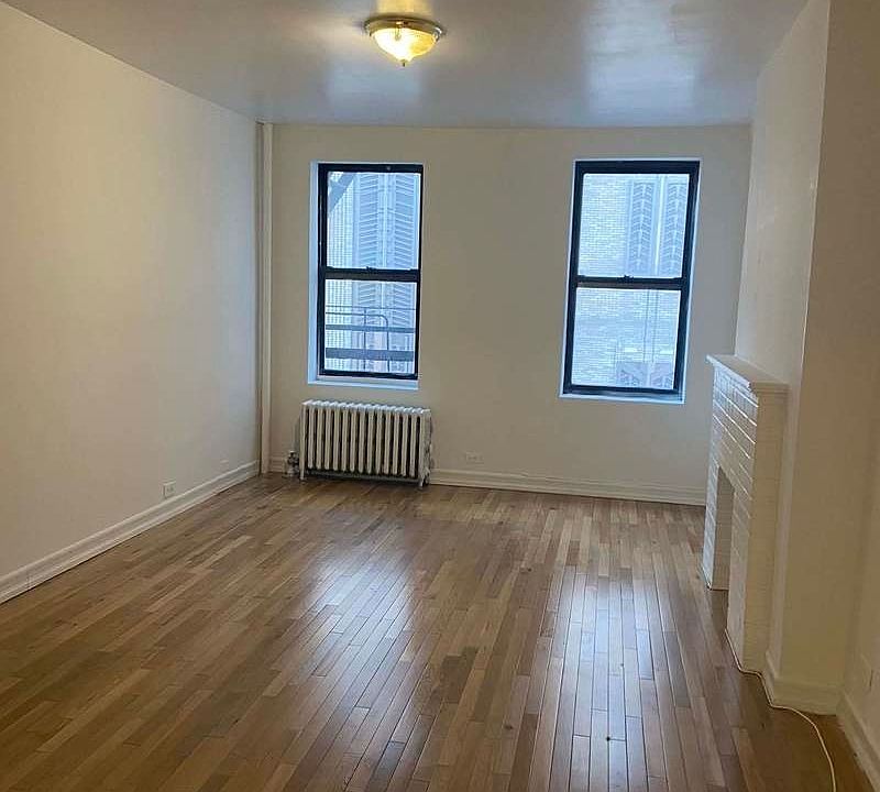 2nd image of 213 W 18th St APT 4B