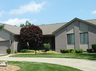 21291 Parklane Rd, Farmington Hills, MI 48335