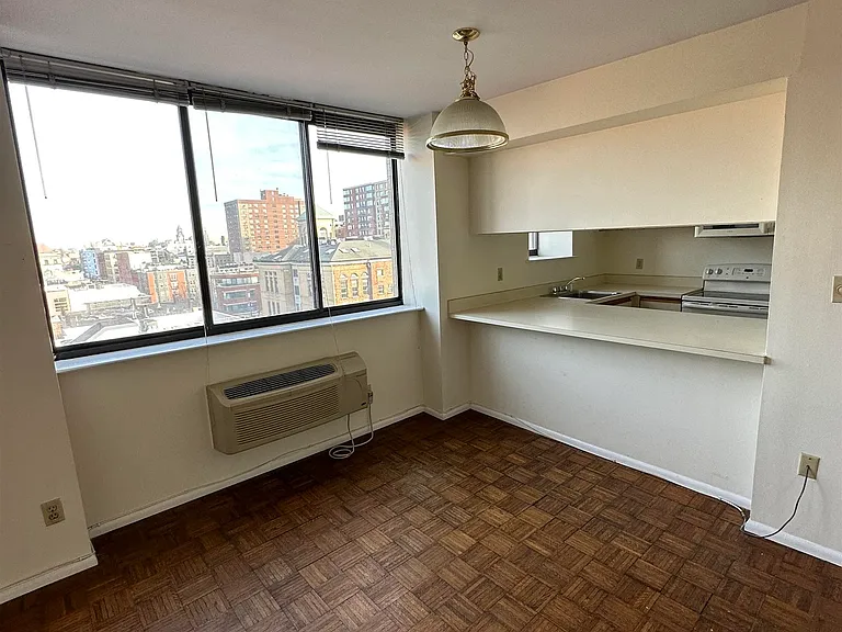 300 Newark St #8M — Photo 5