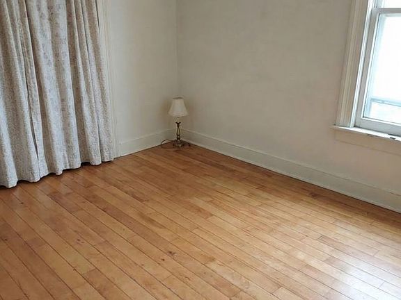 3rd image of 21-25 Elmwood Ave #12