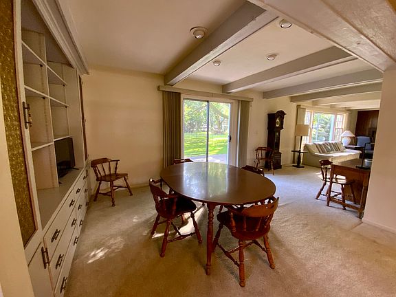 4th image of 809 McClaran Ave