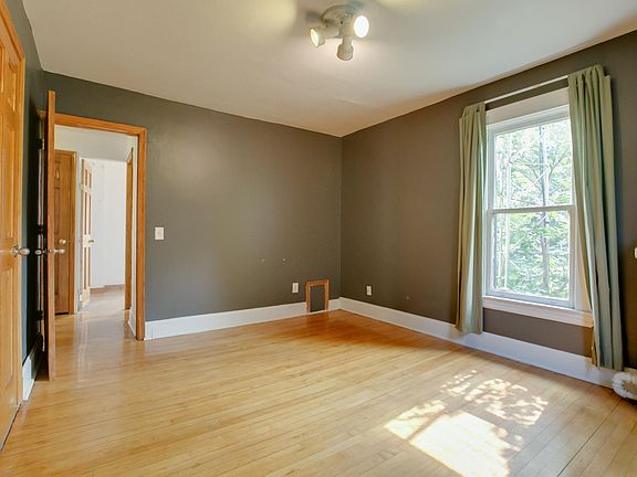 5th image of 1208 Raymond Ave