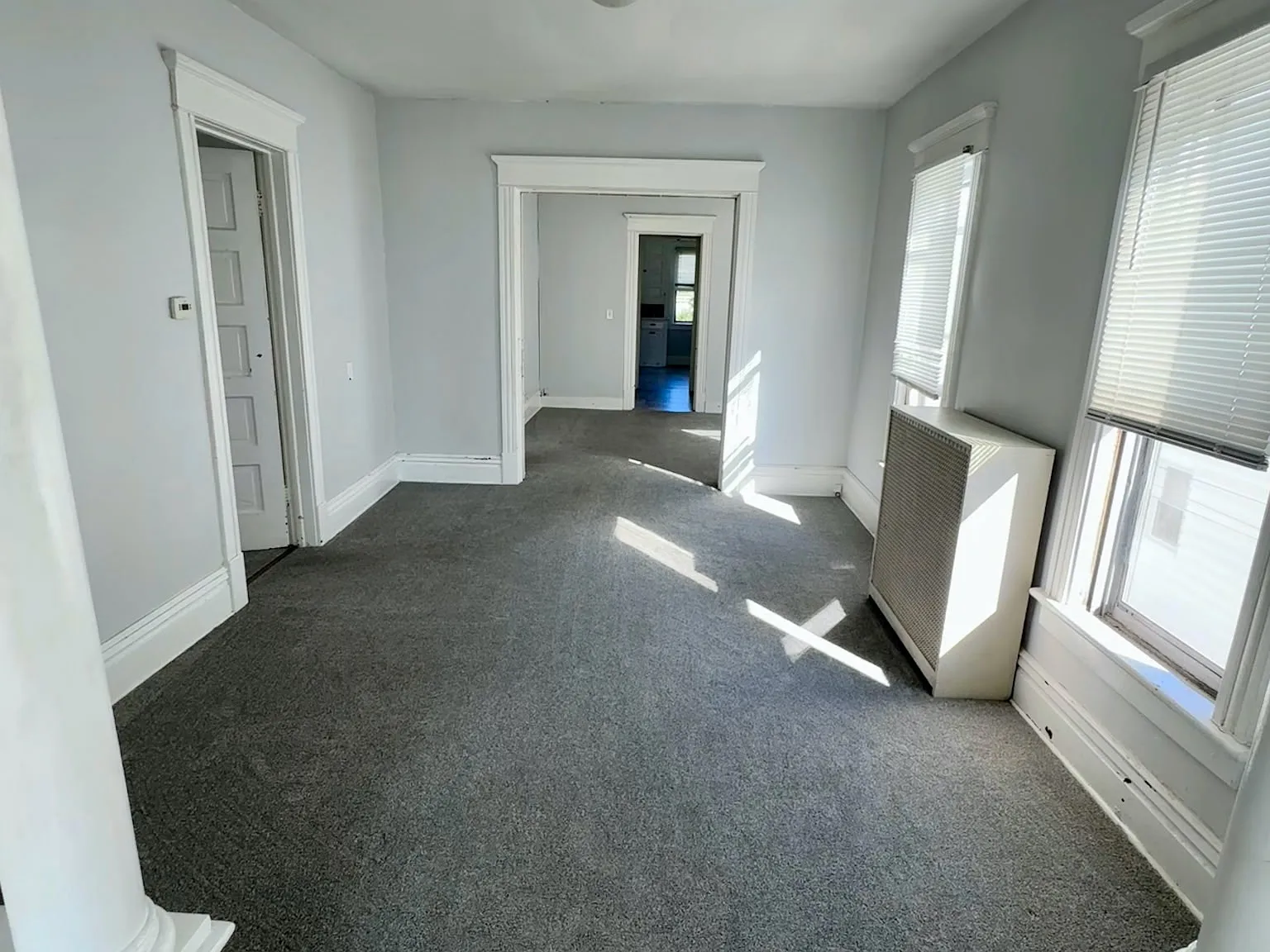 1118 W 8th St — Photo 3