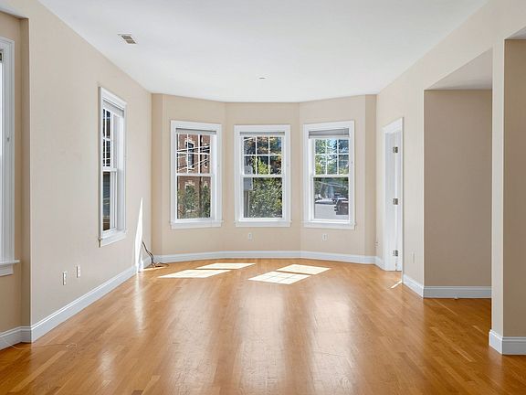 3rd image of 85-87 Francis St #3