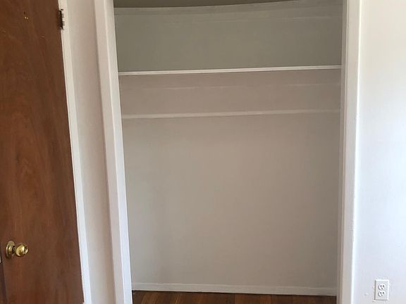 5th image of 246 N Railroad Ave APT 1