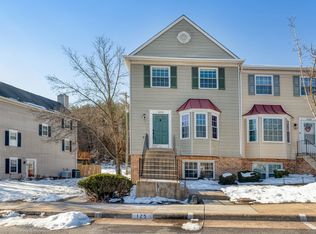 16282 Taconic Cir, Dumfries, VA 22025