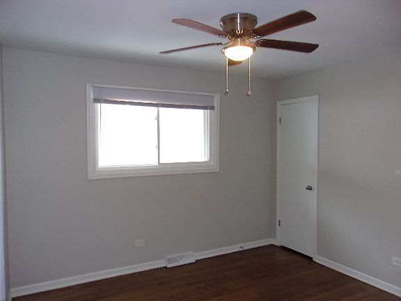 2nd image of 789 Superior Ave