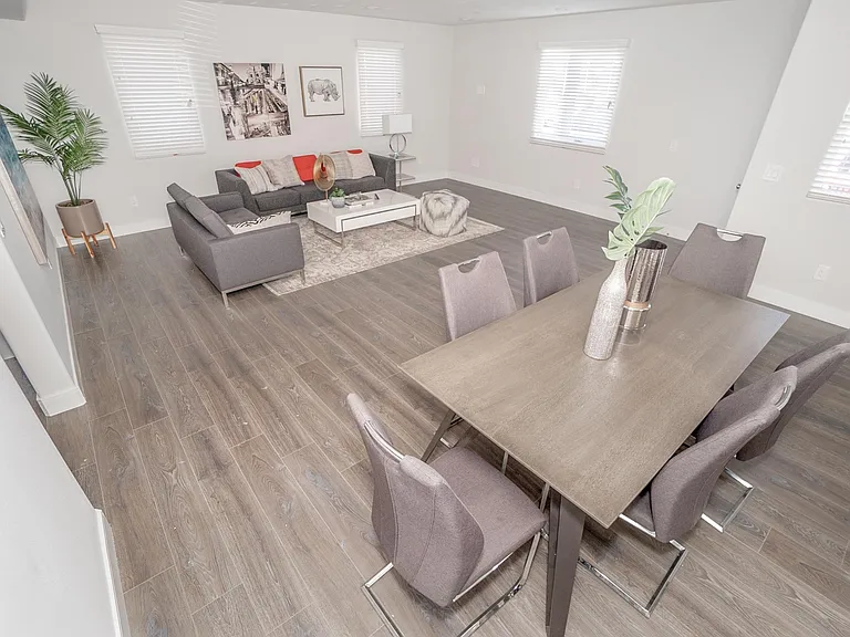 3913 Brighton Ave — Photo 8