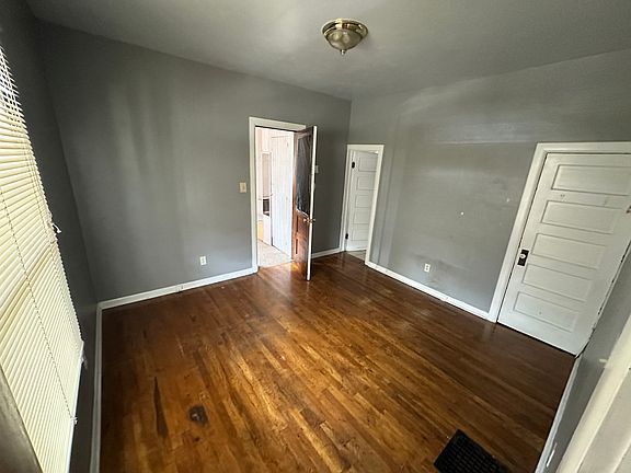 5th image of 324 E Uintah St
