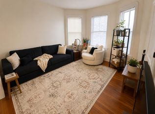19-21 Gold Star Rd #2, Cambridge, MA 02140