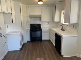 10643 Redwood Ave, Hesperia, CA 92345