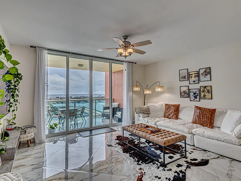 2640 Lake Shore Dr #2014 — Photo 22