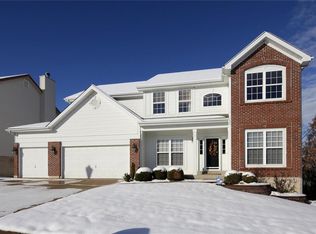 4141 Stonecroft Dr, Saint Charles, MO 63304