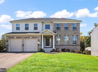 3041 Landing Eagle Ct, Woodbridge, VA 22191