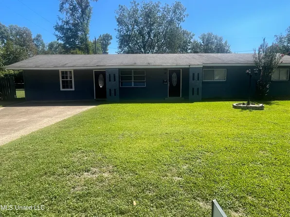 1752 Marigold St, Greenville, MS 38701
