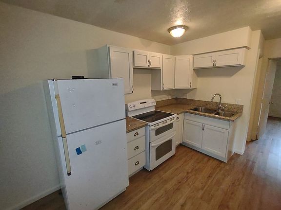 3rd image of 326-332 Furnace St #326-4