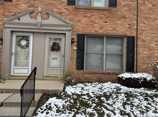 1720 Sussex Walk, Hoffman Estates, IL 60169