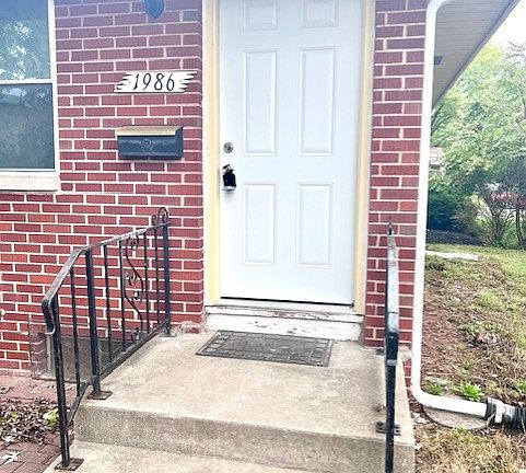 4th image of 1986 Vaughn St