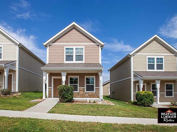 2nd image of 2648 Valentine Ln