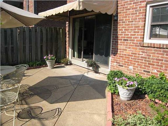 2nd image of 114 Buckingham Dr