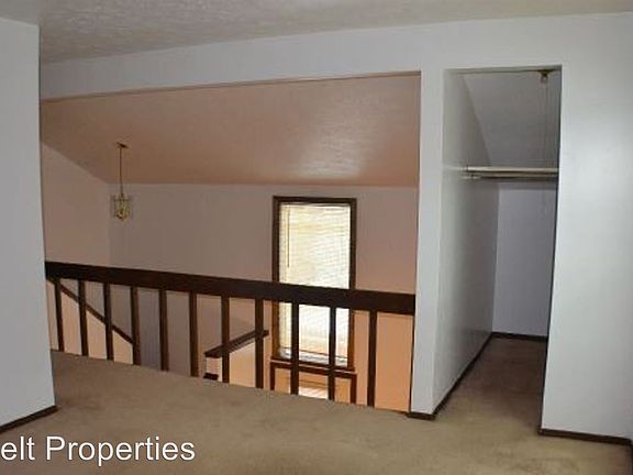 3rd image of 526 Tallmadge Rd #526