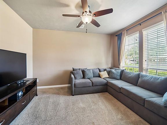 3rd image of 26823 Rockwood Park Ln