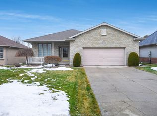 653 McNaughton Ave W, Chatham Kent, ON N7L 5P7