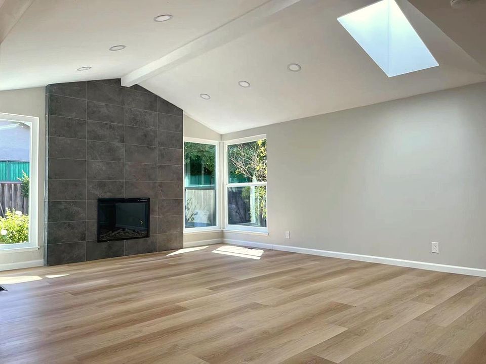 1st image of 1008 Twin Brook Dr