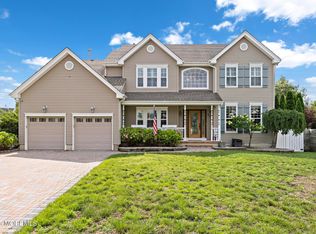 153 Vivas Dr, Barnegat, NJ 08005
