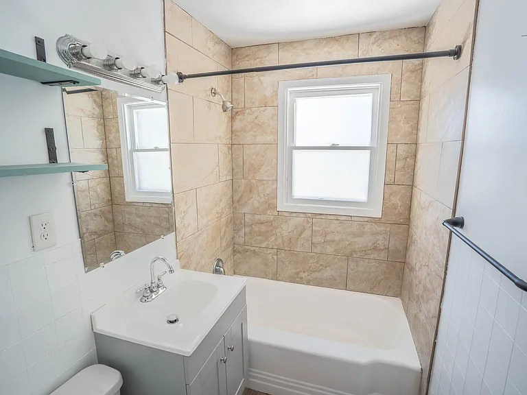2941 Madison Ave — Photo 22