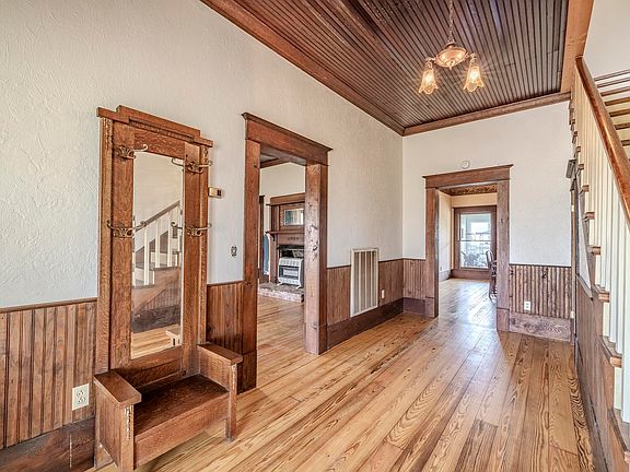 12th image of this home