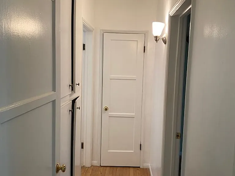844 Penn St — Photo 6
