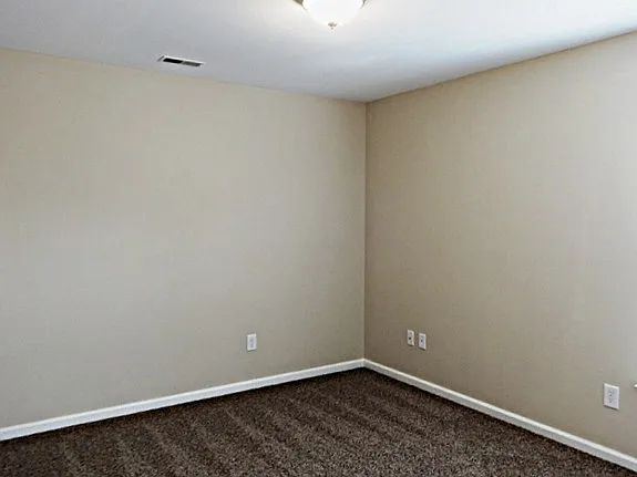 210 Equinox Cir — Photo 12