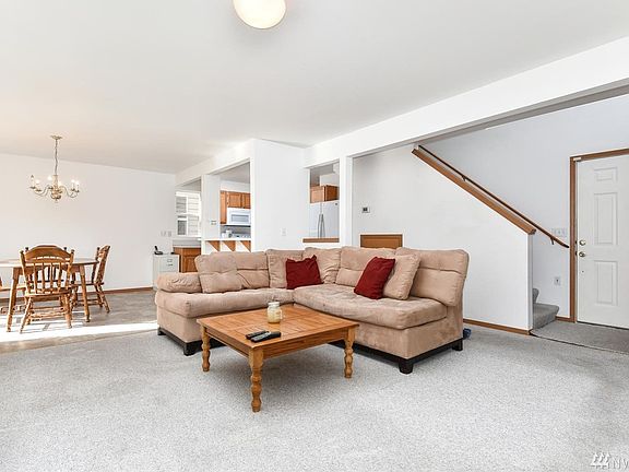 3rd image of 18580 134th Pl NE