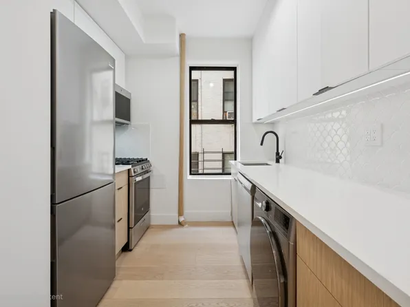 63 West 107th Street 24 image 3 of 11