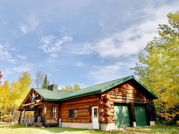 N9900 Norway Lake Rd, Felch, MI 49831