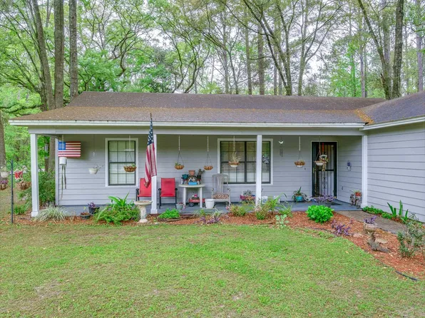 8200 Little Terry Cir, Tallahassee, FL 32311