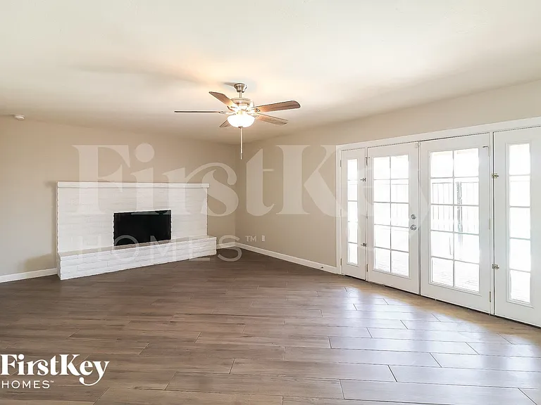 3127 W Shangri La Rd — Photo 5