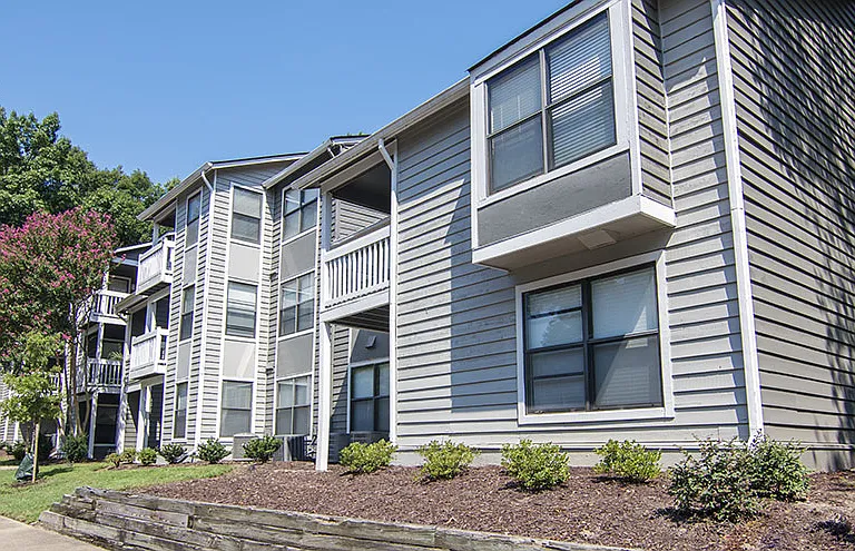 River Vista Apartments — Photo 23
