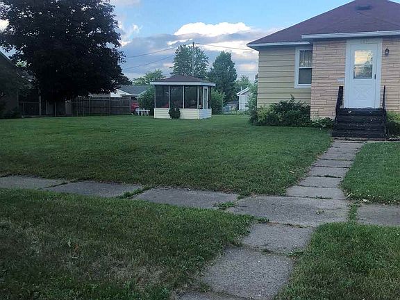 2nd image of 121 Lawrence St