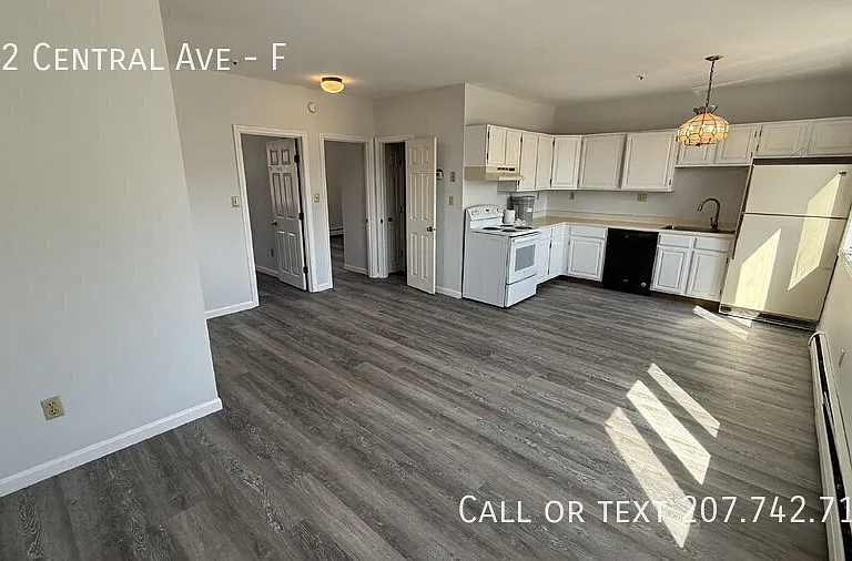 712 Central Ave #F — Photo 8