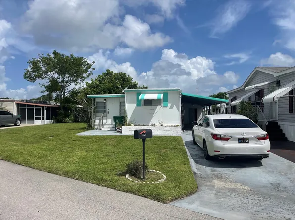 8721 SW 22nd Street, Davie, FL 33324