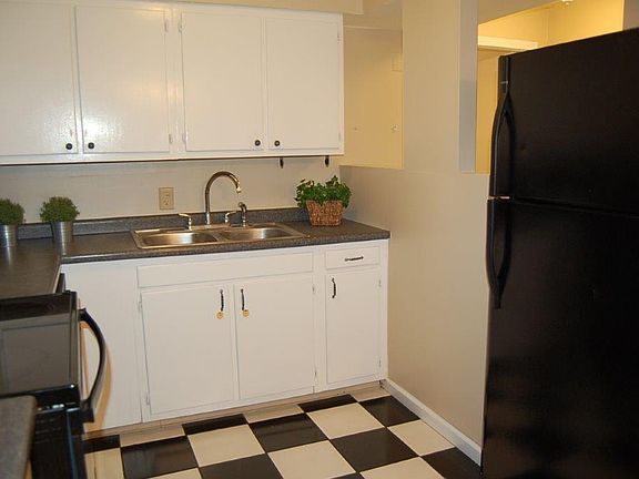 5th image of 5307 Seaman Dr
