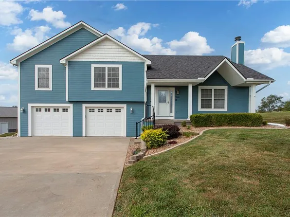 7898 Greenton Trl, Odessa, MO 64076