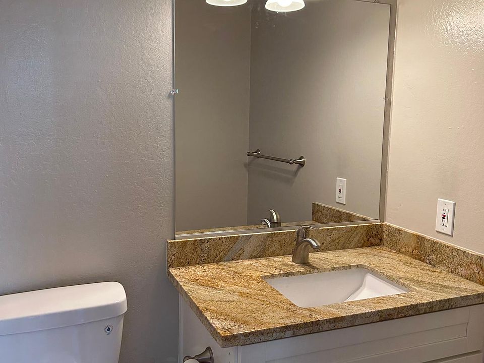 1st image of 518 N Claremont St APT 2
