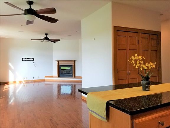 4th image of 2309 E Corsican Cir